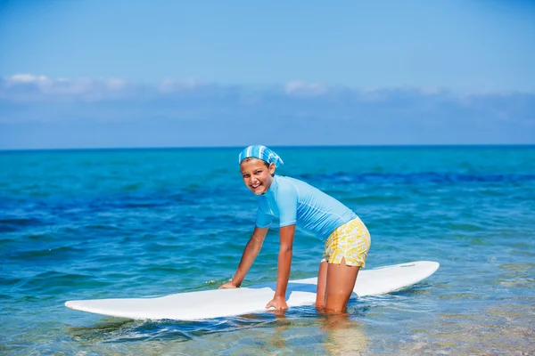 Lány-surf — Stock Fotó
