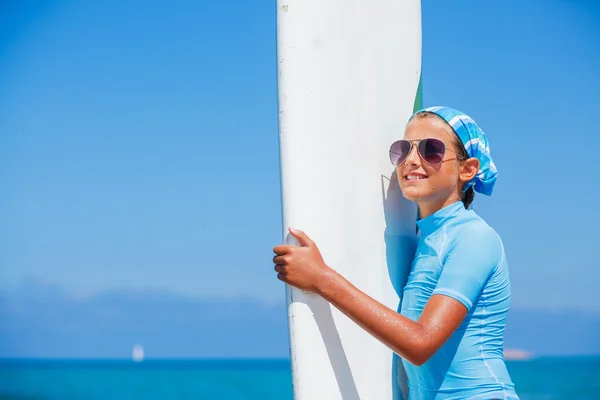 Chica con surf — Foto de Stock