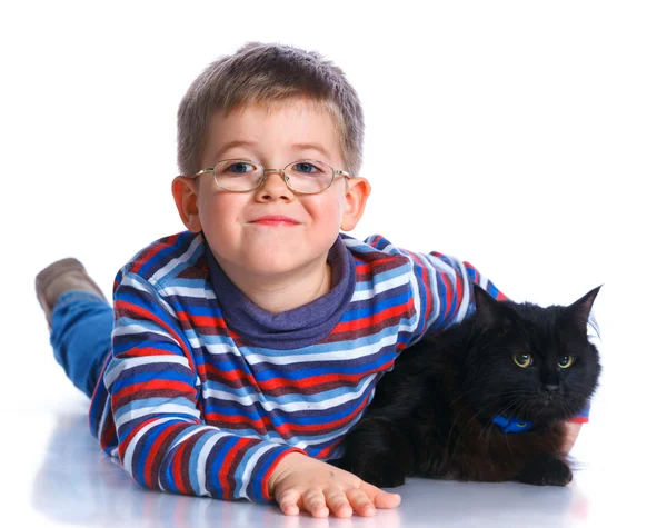 小男孩和他的猫 — 图库照片
