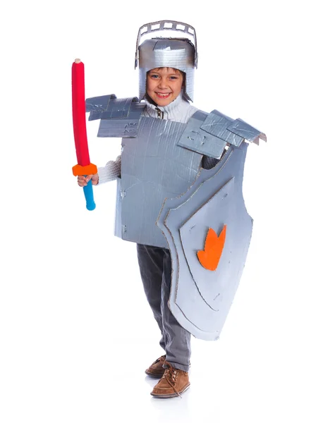 Junge als Ritter verkleidet — Stockfoto