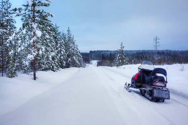Paisaje alpino nevado finlandés —  Fotos de Stock