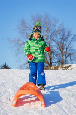 Bir atlı kızak yolculuğu zevk çocuk.