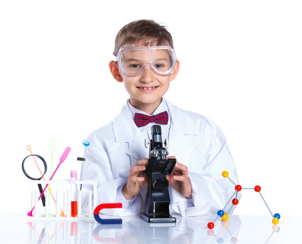 Молодий ентузіазм хімік — стокове фото