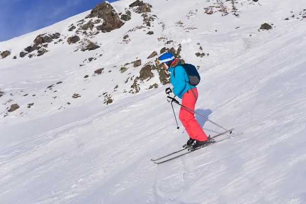 滑雪的女人 — 图库照片