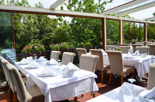 Vacía un restaurante — Foto de Stock