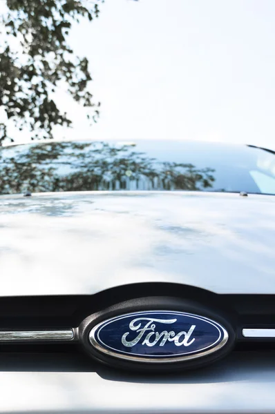 Un logotipo de Ford —  Fotos de Stock