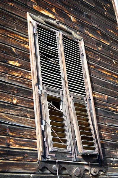 Buyukada Istanbul Situé Dans Vieille Maison Antique Fenêtres Volets Bois — Photo