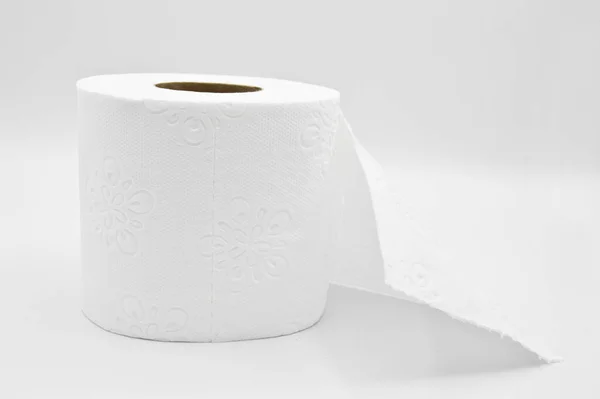 Rollo Papel Higiénico Blanco Suave Aislado Sobre Fondo Blanco — Foto de Stock