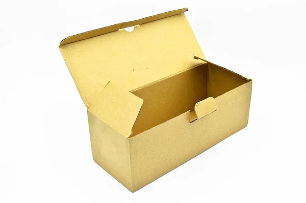 Caja Cartón Rectangular Beige Con Tapa Abierta Cartón Ondulado Aislado — Foto de Stock