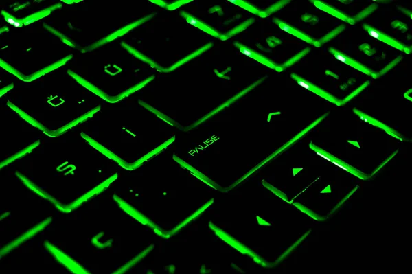 Czarny Kolorowy Laptop Klawiatura Detal Zielone Światło Zbliżenie Czarny Laptop — Zdjęcie stockowe