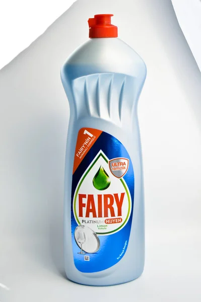 Plastic Detergent Bottle Fairy Dish Zeep Istanbul Turkije Juni 2020 — Stockfoto