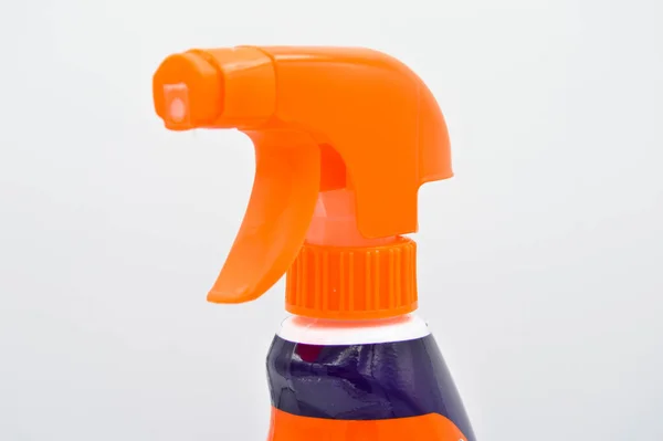 Oranje Blauw Gekleurde Plastic Spray Reinigingsmiddel Fles Cosmetisch Container Geïsoleerd — Stockfoto