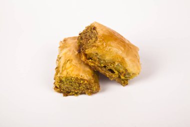 Türk mutfağının en güzel tatlılarından biri olan şam fıstıklı Baklava. Türk tatlı baklavası