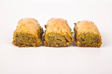 Türk mutfağının en güzel tatlılarından biri olan şam fıstıklı Baklava. Türk tatlı baklavası