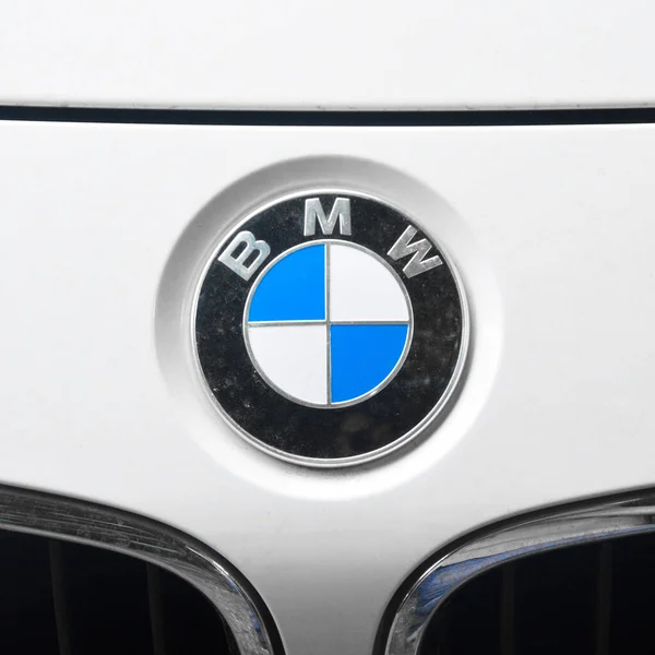 Bmw Хромированным Металлическим Логотипом Роскошный Автомобиль Стамбуле Августа 2015 Стамбул — стоковое фото