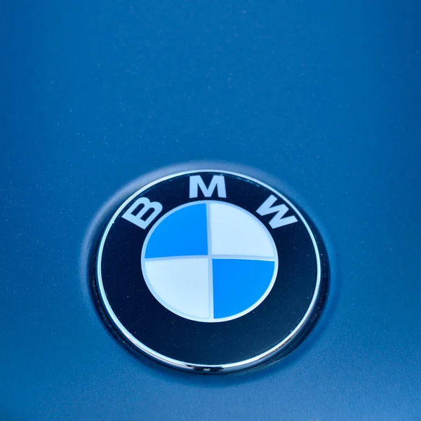 Bmw Chrome Metal Logo Luxury Car Istanbul City September 2011 — Stock Photo, Image