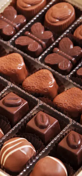 Sehr Leckere Schokoladenbonbons Einer Schachtel Leckere Schokolade Einer Schachtel — Stockfoto