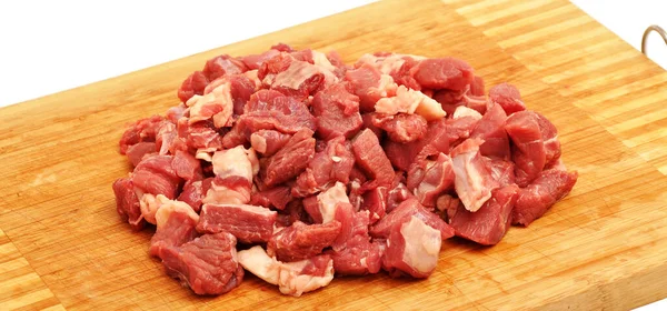 Carne Cruda Roja Picada Muy Fresca Sobre Tabla Cortar Aislada — Foto de Stock