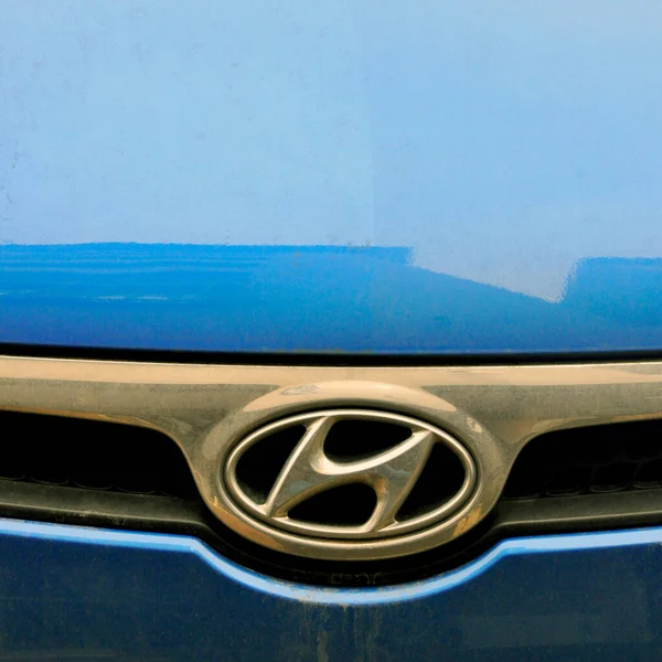 Hyundai Chrom Metal Logo Luxusní Auto Istanbulu Února 2012 Istanbul — Stock fotografie