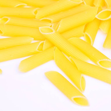 Çiğ taze ve sağlıklı kuru makarna ayak arka planı.