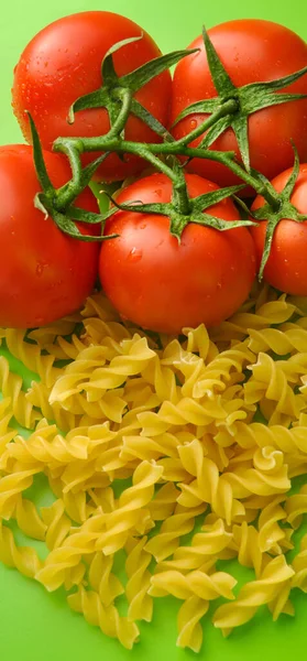 Rauwe Verse Gezonde Droge Macaroni Pasta Biologische Tomaten — Stockfoto