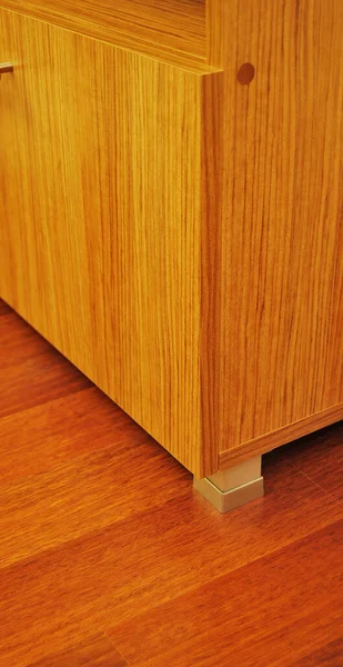 Armoire Noyer Détail Angle Sur Parquet Acajou Dans Une Maison — Photo