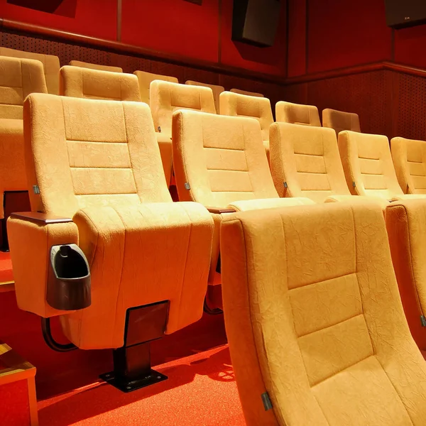 Modern Cinema Hall Empty Beige Comfortable Seats Movie Theater Seats — Stock Photo, Image