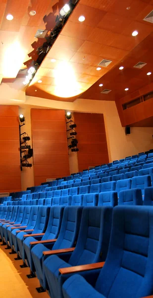 Sala Cine Moderno Asientos Cómodos Vacíos Azules Asientos Cine Silla — Foto de Stock