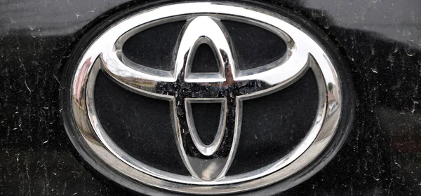 Toyota Logo Métal Chromé Voiture Luxe Dans Ville Istanbul Février — Photo