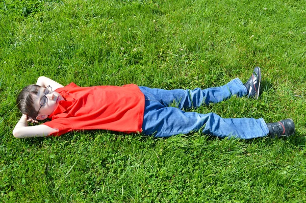 Joven muchacho — Foto de Stock