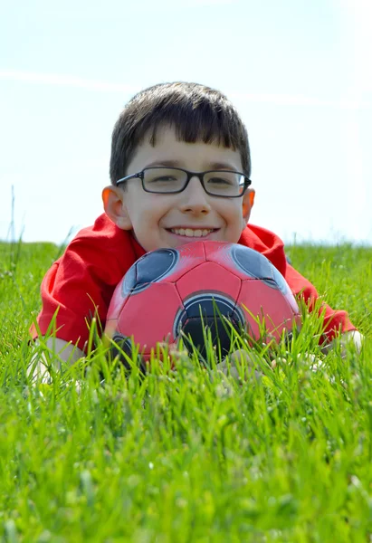 Niedlicher Junge — Stockfoto