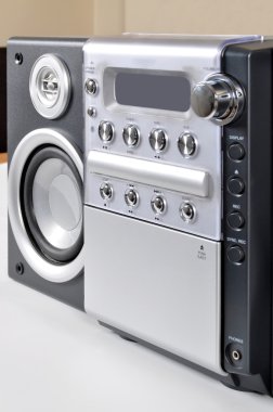kompakt stereo sistemi