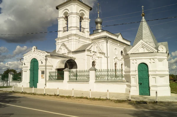 Iglesia Nikolaya Milagro trabajador en la ciudad Mstyora, Rusia —  Fotos de Stock