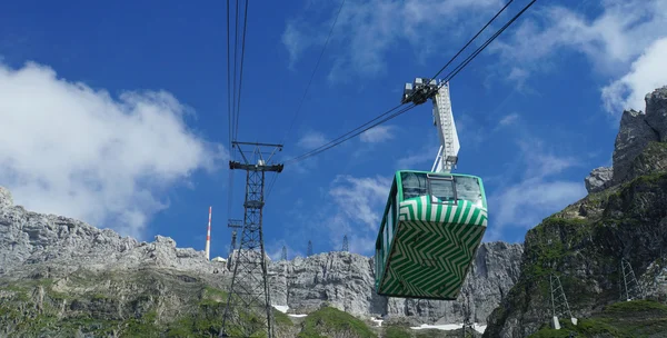 Mașină de cablu în masivul Alpstein — Fotografie, imagine de stoc