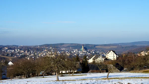 Ville de montagne Schneeberg en Allemagne — Photo