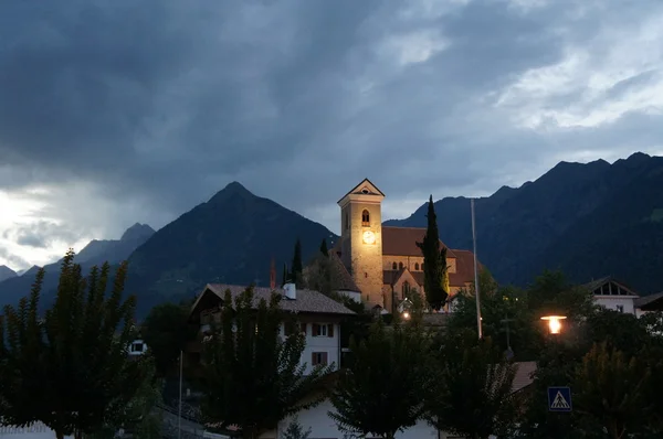Ambiance nocturne au Tyrol du Sud — Photo
