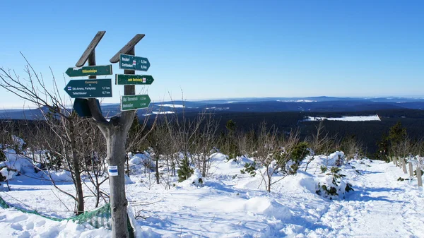 Signposts on the Fichtelberg in Saxony — Stock Photo, Image