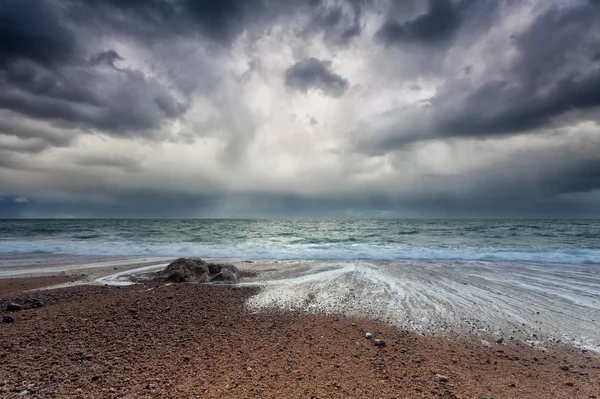 Céu tempestuoso sobre a costa atlântica — Fotografia de Stock