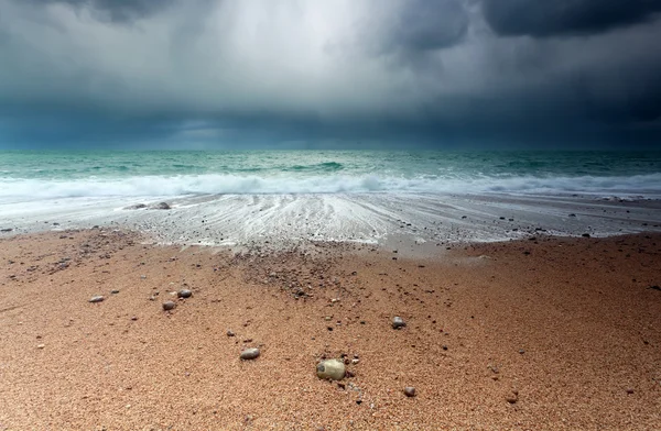 Atlantische Oceaan kust bij storm — Stockfoto