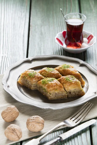 Ramadán Turco Postre Baklava con fondo conceptual —  Fotos de Stock