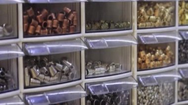 Renkli parlak boncuklu bir arka plan