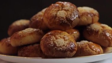 Lezzetli Kurabiyeler Dönüyor