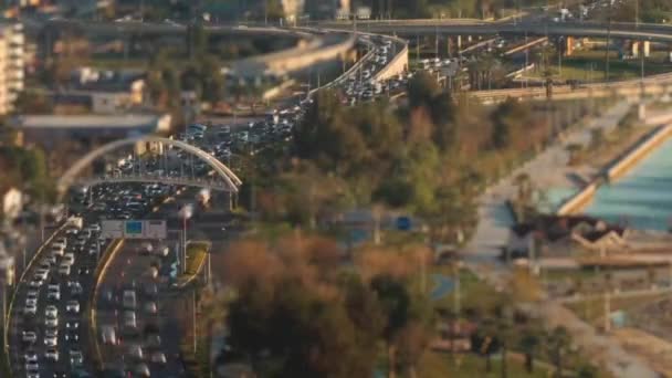 Izmir krajobraz miasta z dróg i port Time Lapse. Chmury poruszają się nad miastem. — Wideo stockowe