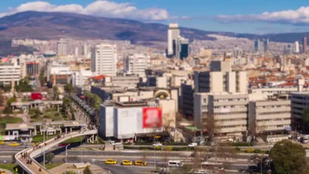 Izmir, Turquía - 10 de febrero de 2021: Torre del reloj Izmir. La famosa torre del reloj se convirtió en el símbolo de Izmir. Timelapse 4k — Vídeos de Stock