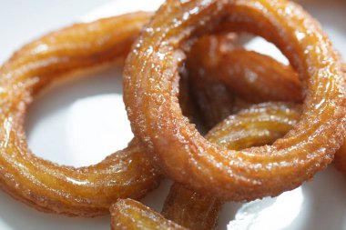 Geleneksel Türk halkası tatlı Halka Tatli. Kızarmış halka tatlısı. Arapça Ramazan Kareem tatlı tatlıları