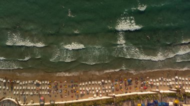 Kusadasi sahil hava aracının yukarıdan görünüşü.. 