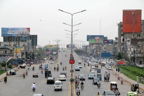 Gujranwala Pakistan Wrzesień 2016 Ruch Drodze Grand Trunk Mieście Gujranwala — Zdjęcie stockowe