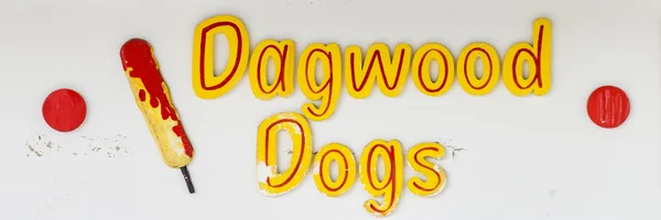 Dolchholzhunde unterschreiben Stockbild