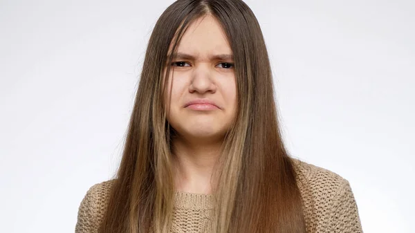 Porträt eines Teenagers widersprechen und sagen ni mit Kopfschütteln — Stockfoto