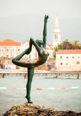 güzel bronz anıt sembolü şehir Budva, Karadağ 